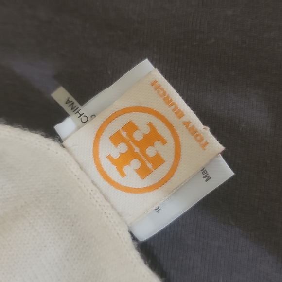 Authentic Tory Burch scarf - Picture 6 of 10